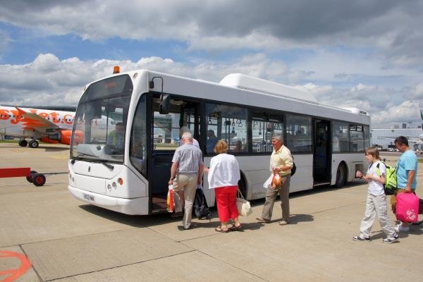 Coaches to Gatwick