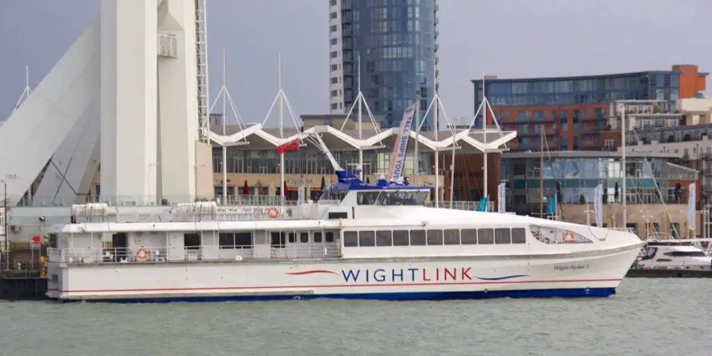 Wightlink Travel Updates