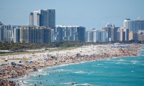 Best Places to Visit in November in USA
