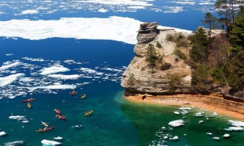 Best Places to Travel in February in USA with Family