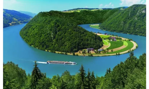 Travel Destinations for Singles Over 40